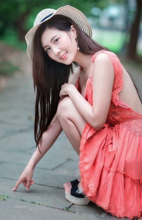 开云体育-法比尼奥闪耀，荷兰沉稳制胜，一场战术教科书式的胜利